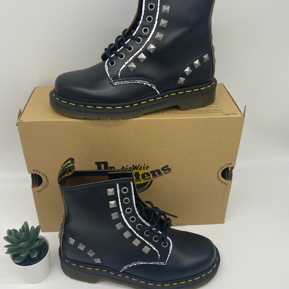 Dr.Martens 1460 Stud BLACK ROLLED VINTAGE SMOOTH - Picture 11 of 15